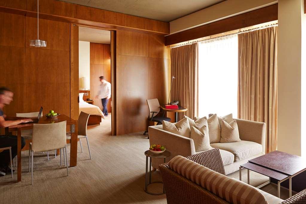 Le Germain Hotel Toronto Phòng bức ảnh